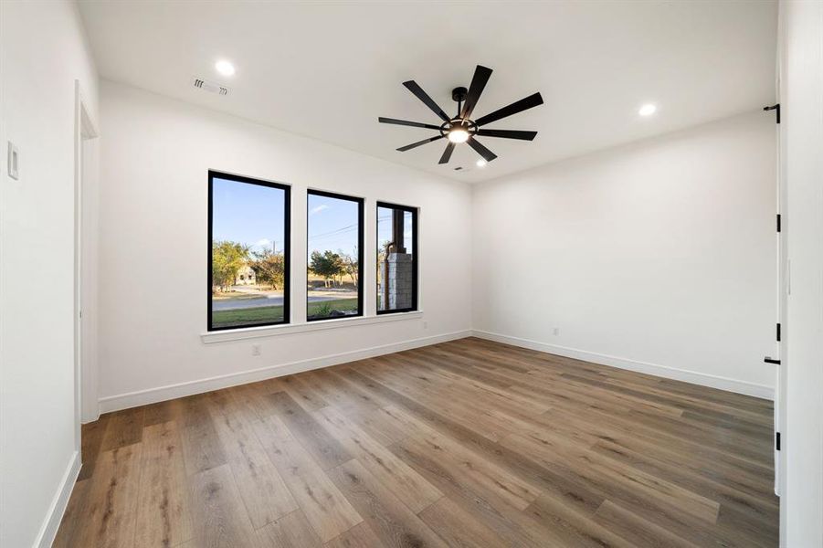 Spacious, unfurnished interior of a new home in , Gunter (Image 26). Spacious, unfurnished interior of a new home in , Gunter (Image 26).