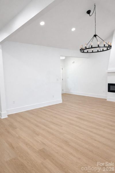 Spacious, unfurnished interior of a new home in , Clover (Image 18).