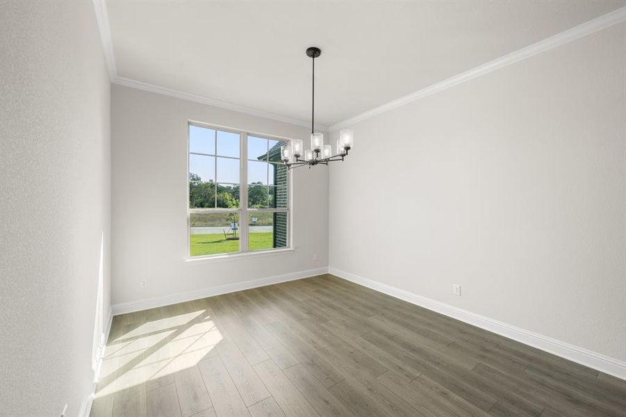 3012 Valley View- Dining-1