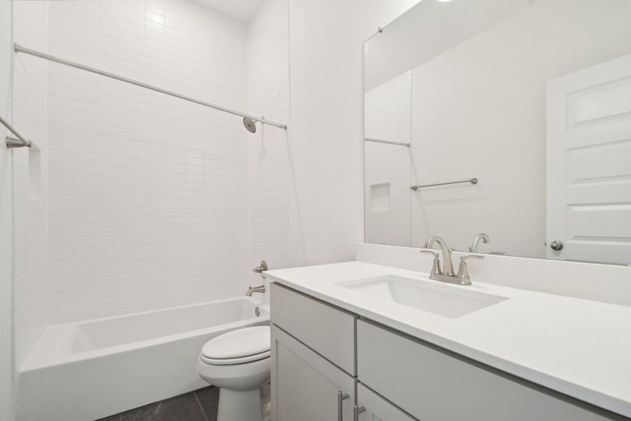 Furnished interior view inside a new home in Persimmon, Buda (Image 7).