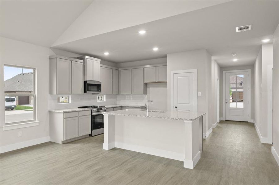 Furnished interior view inside a new home in Llano Springs, Fort Worth (Image 9).