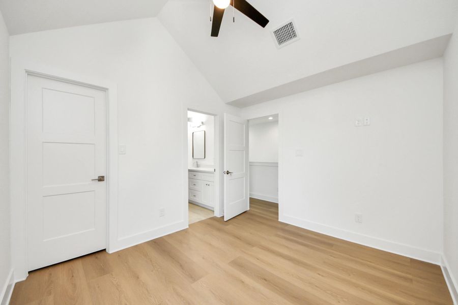 Spacious, unfurnished interior of a new home in , Houston (Image 27). Spacious, unfurnished interior of a new home in , Houston (Image 27).