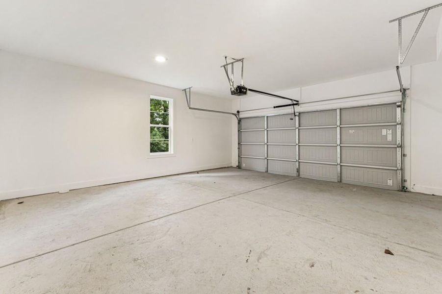 Spacious, unfurnished interior of a new home in Parkside Roswell, Roswell (Image 22).