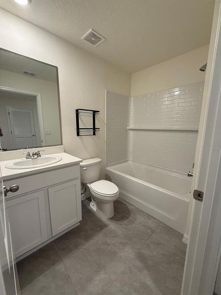 Furnished interior view inside a new home in , Ocala (Image 8).