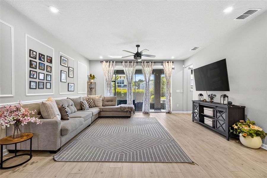 Furnished interior view inside a new home in , Lutz (Image 47).