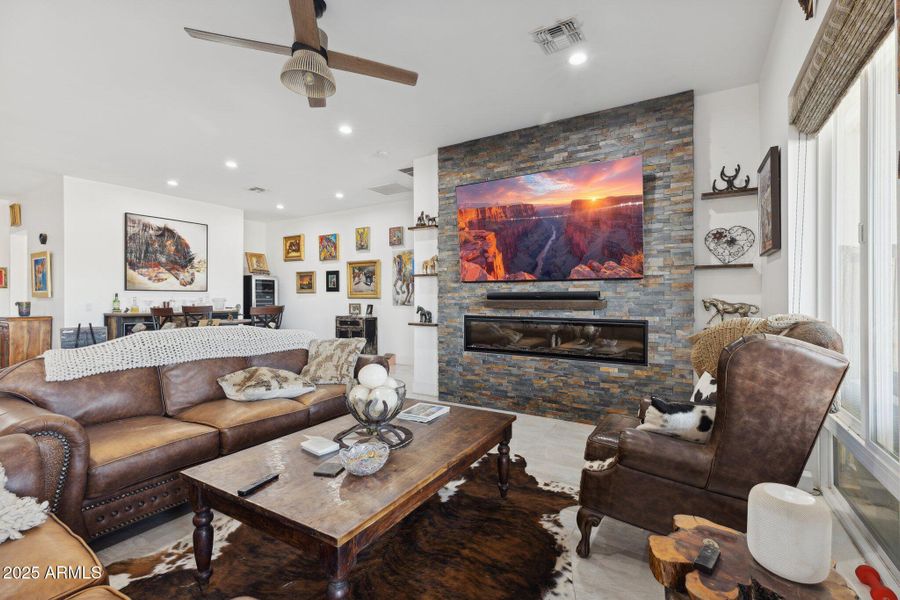 21-web-or-mls-6786-w-palomino-wy 21-web-or-mls-6786-w-palomino-wy