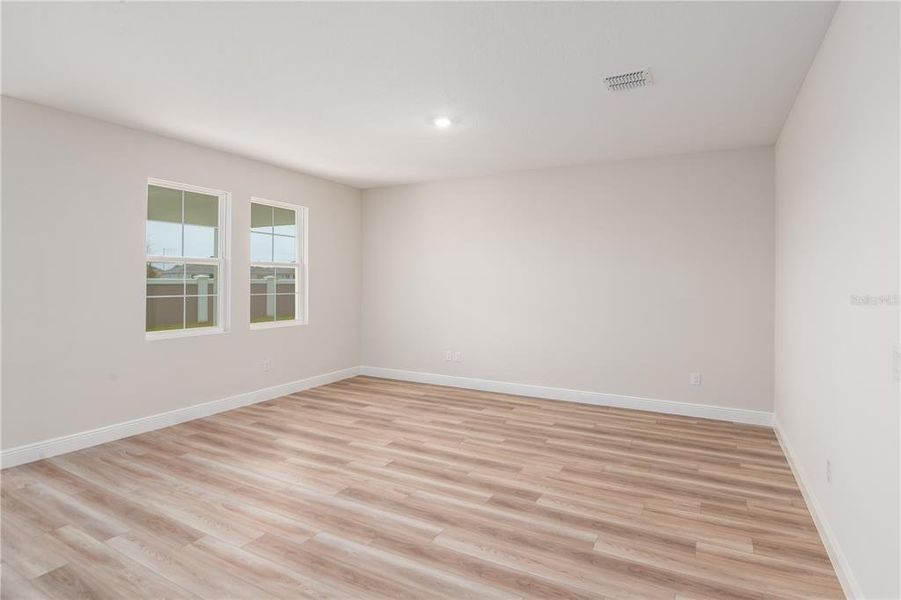 Spacious, unfurnished interior of a new home in Hawkstone, Riverview (Image 15).