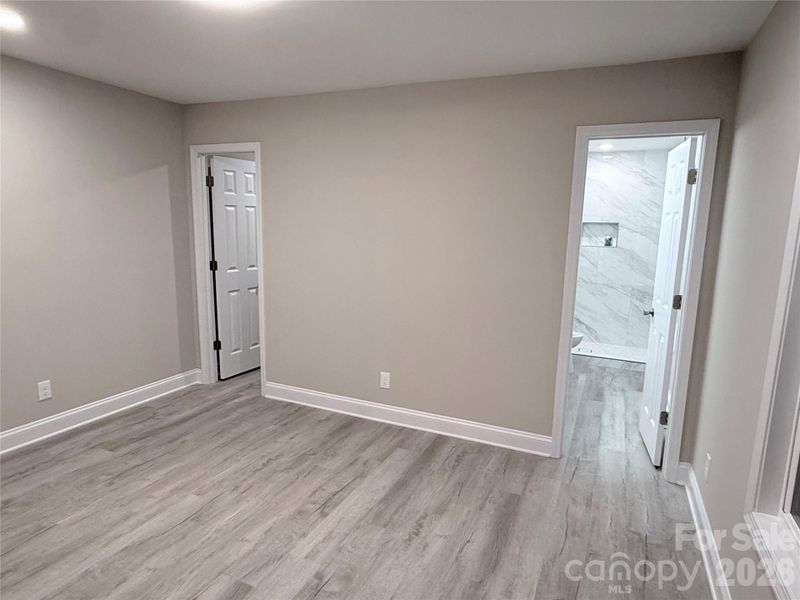 Spacious, unfurnished interior of a new home in , Mooresville (Image 29).