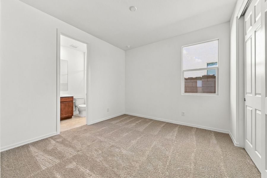 Spacious, unfurnished interior of a new home in Bella Vista Farms, San Tan Valley (Image 16). Spacious, unfurnished interior of a new home in Bella Vista Farms, San Tan Valley (Image 16).