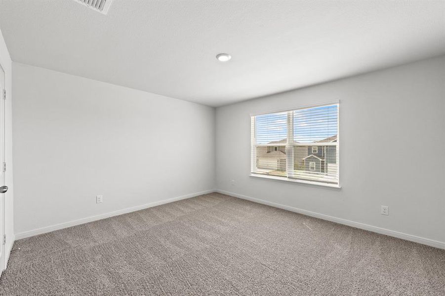 Spacious, unfurnished interior of a new home in Big Sky Estates, Ponder (Image 10).
