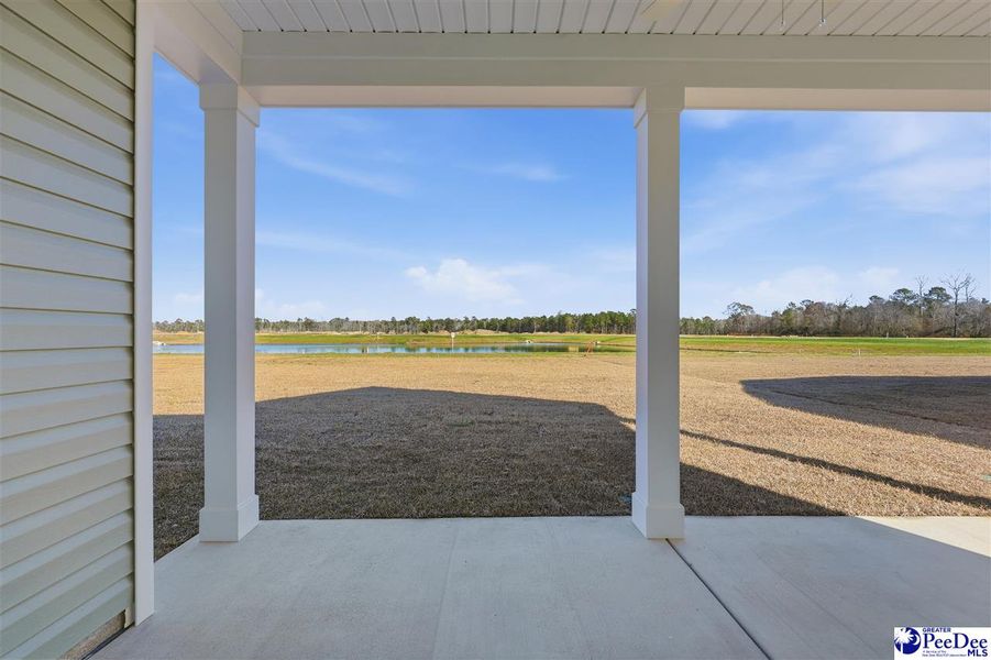 Exterior details and patio area of a home in Spring Haven, Florence (Image 3).