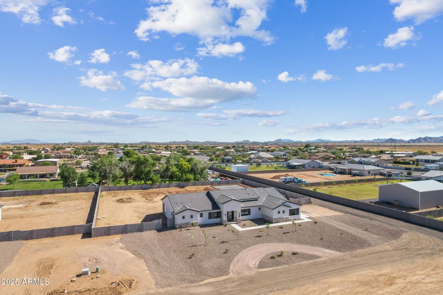 3933 E Freeman Ln-63