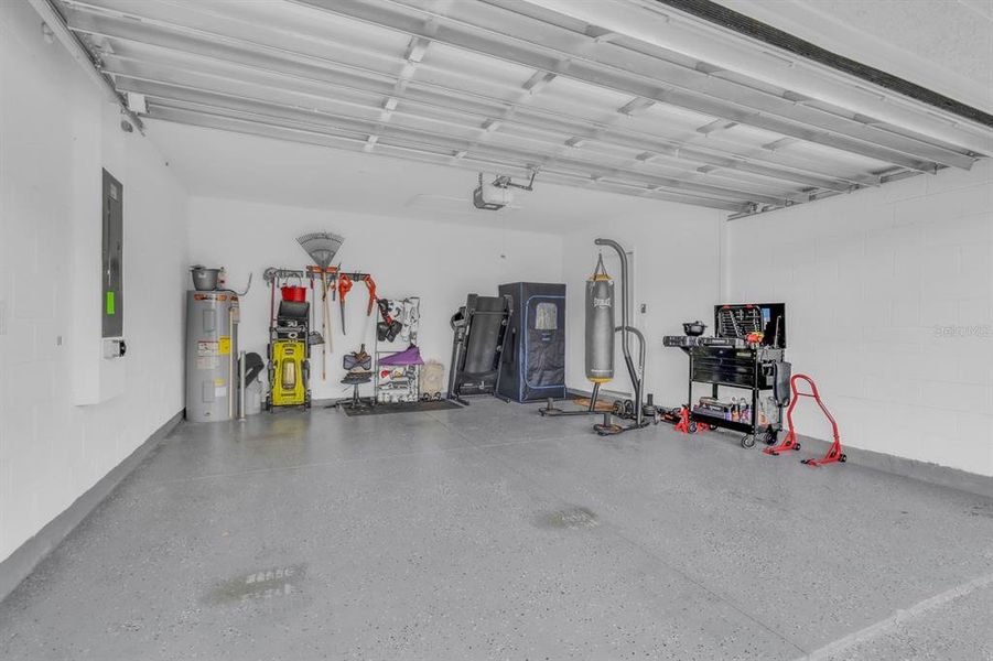 Spacious, unfurnished interior of a new home in Cascades, Davenport (Image 20).