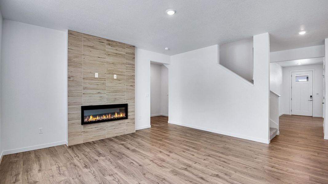 Spacious, unfurnished interior of a new home in Trails at Crowfoot, Parker (Image 32).