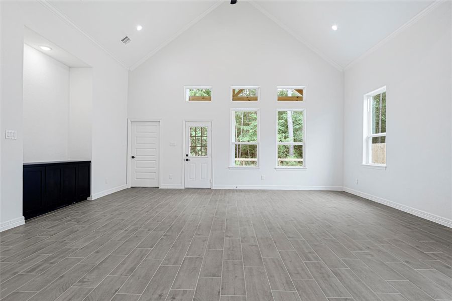 Spacious, unfurnished interior of a new home in , Anahuac (Image 15). Spacious, unfurnished interior of a new home in , Anahuac (Image 15).