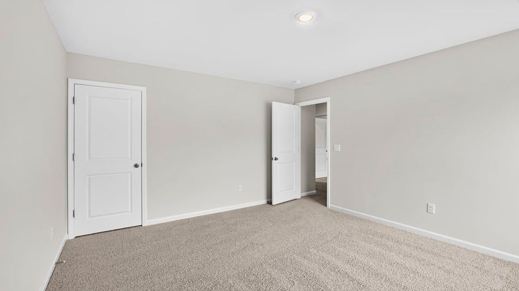 Spacious, unfurnished interior of a new home in Spring Ridge, Anderson (Image 29).