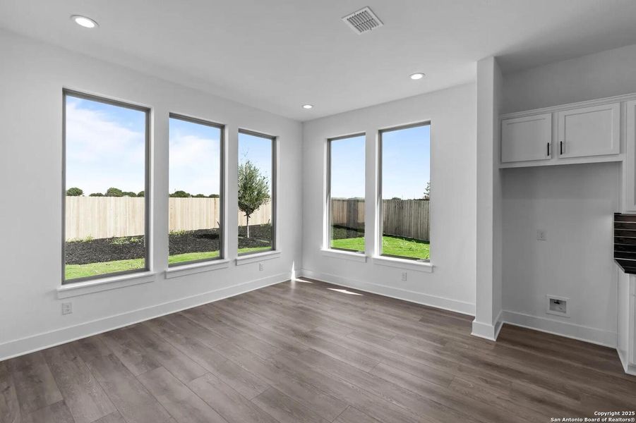 Spacious, unfurnished interior of a new home in Legacy at Lake Dunlap, New Braunfels (Image 20). Spacious, unfurnished interior of a new home in Legacy at Lake Dunlap, New Braunfels (Image 20).