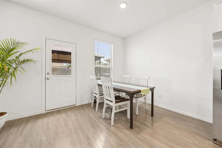 Furnished interior view inside a new home in , Alvin (Image 11).