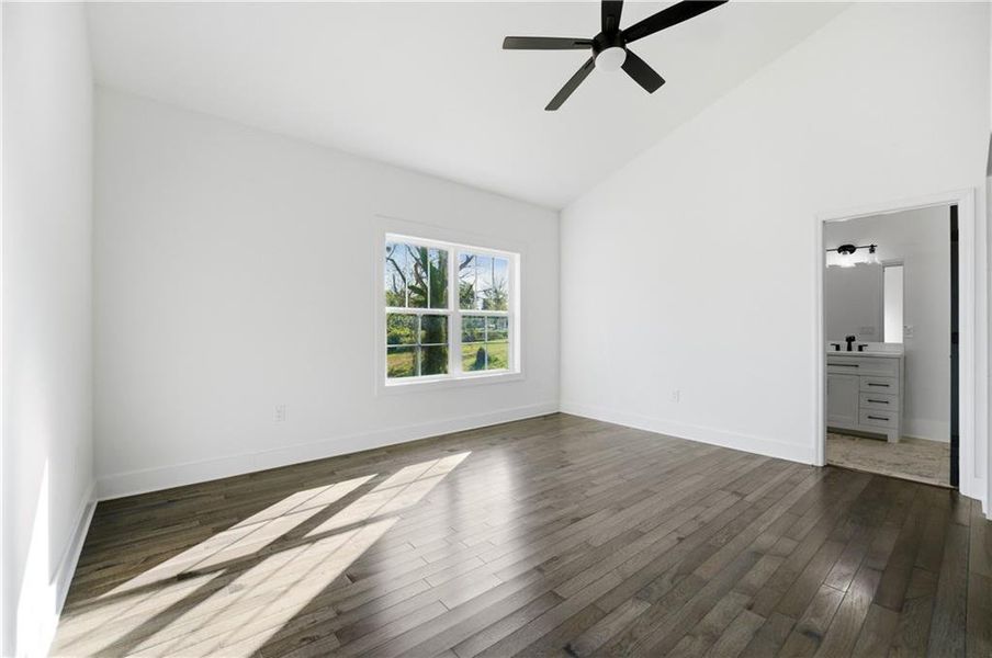 Spacious, unfurnished interior of a new home in , Atlanta (Image 22).