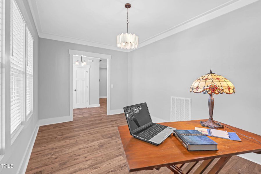 1004 Snow Peak Court-17