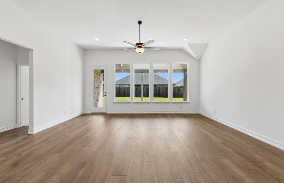 Spacious, unfurnished interior of a new home in Overland Grove, Forney (Image 22). Spacious, unfurnished interior of a new home in Overland Grove, Forney (Image 22).