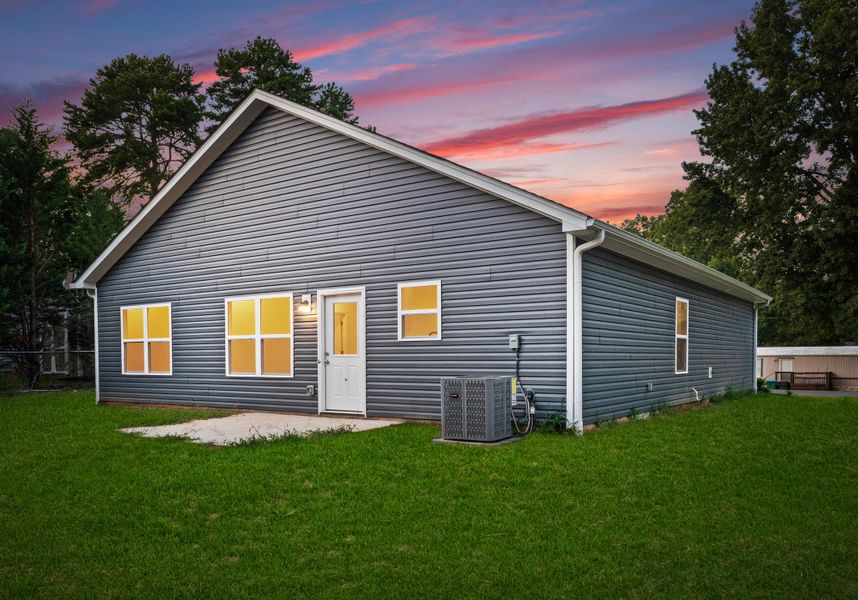 Exterior details and patio area of a home in , Moncks Corner (Image 3).