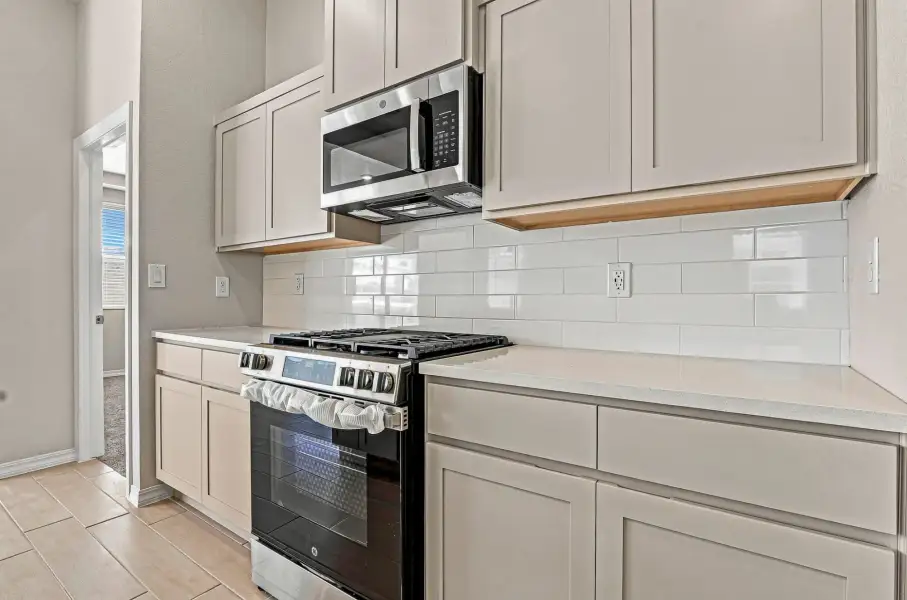 Furnished interior view inside a new home in Desert Breeze, Horizon City (Image 10).