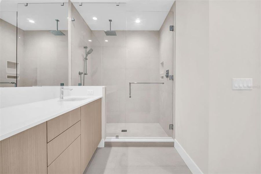 Furnished interior view inside a new home in , St. Petersburg (Image 19).