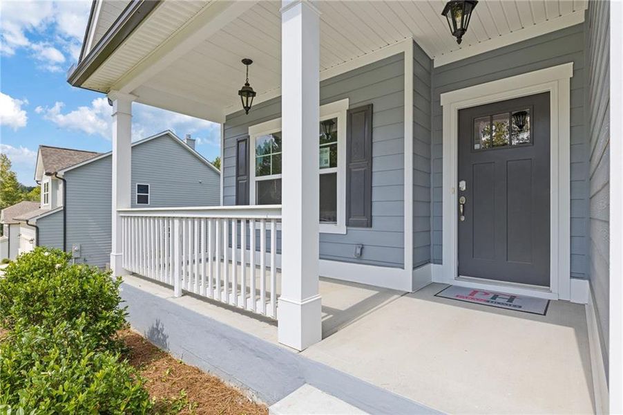 Exterior details and patio area of a home in , Dallas (Image 3).