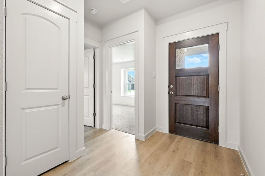 Representative furnished interior of a home built from the Landmark Series - Avalon by Brightland Homes in Still Water Lake Estates, Godley (Image 16). Representative furnished interior of a home built from the Landmark Series - Avalon by Brightland Homes in Still Water Lake Estates, Godley (Image 16).