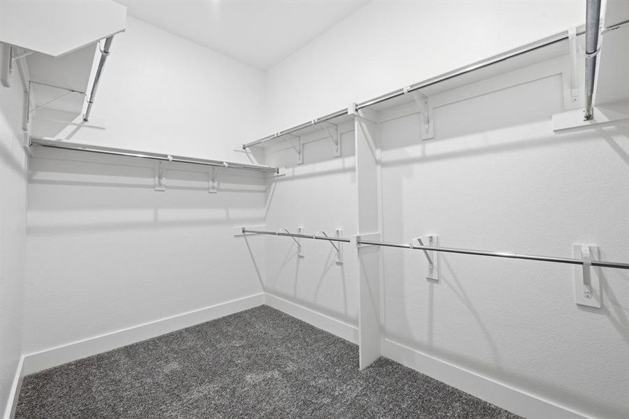 Spacious, unfurnished interior of a new home in Wildridge, Oak Point (Image 16).