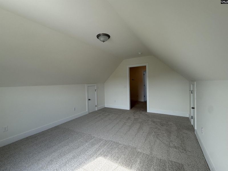 Spacious, unfurnished interior of a new home in Cottages at Roofs Pond, West Columbia (Image 30).