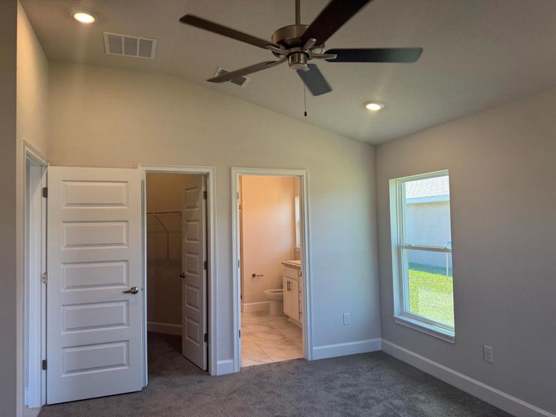 Spacious, unfurnished interior of a new home in Waterstone 62, Fort Pierce (Image 7). Spacious, unfurnished interior of a new home in Waterstone 62, Fort Pierce (Image 7).