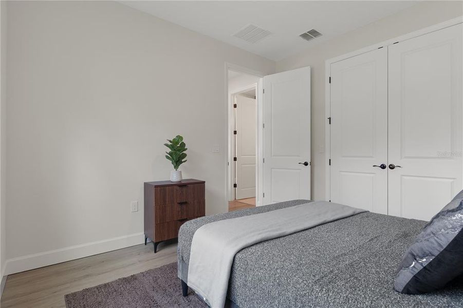 Furnished interior view inside a new home in , Dunnellon (Image 41).