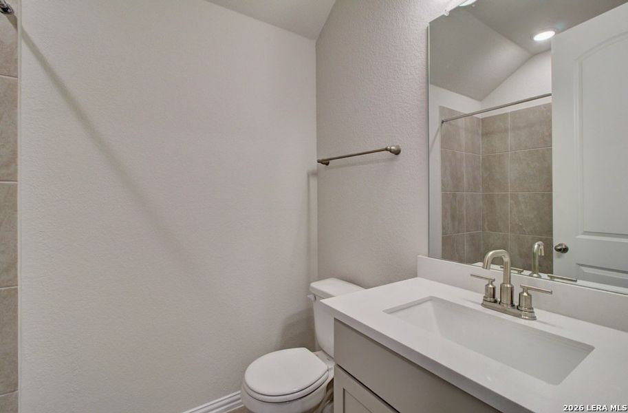 Furnished interior view inside a new home in Stream Waters, Seguin (Image 7).