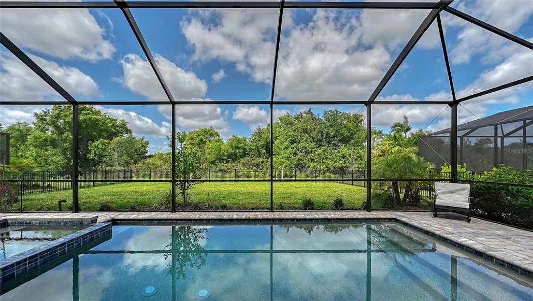 Exterior details and patio area of a home in , Bradenton (Image 31).