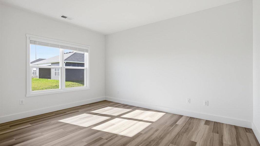 Spacious, unfurnished interior of a new home in Millstone Village, Morristown (Image 24).