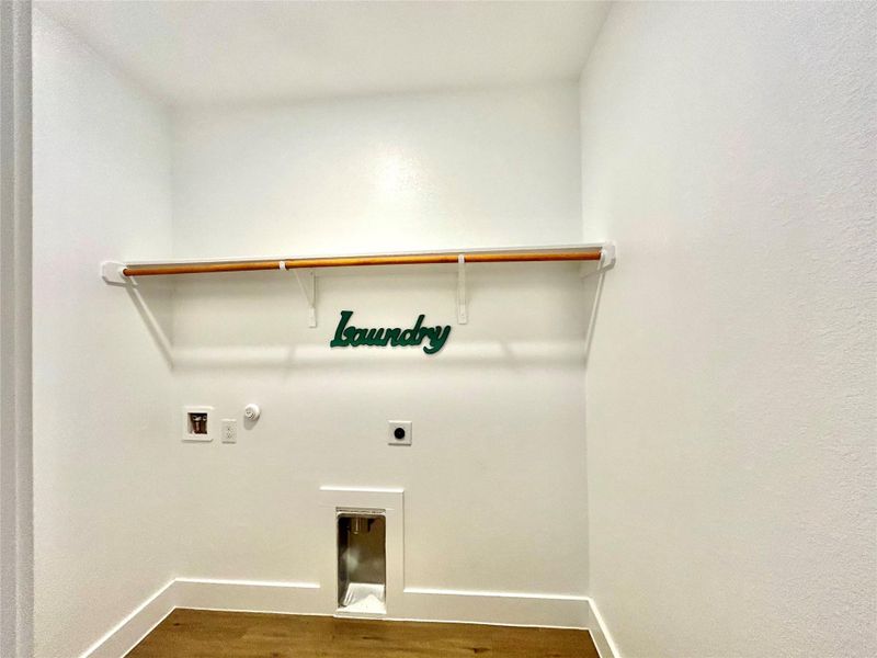 Spacious, unfurnished interior of a new home in , Bastrop (Image 16).