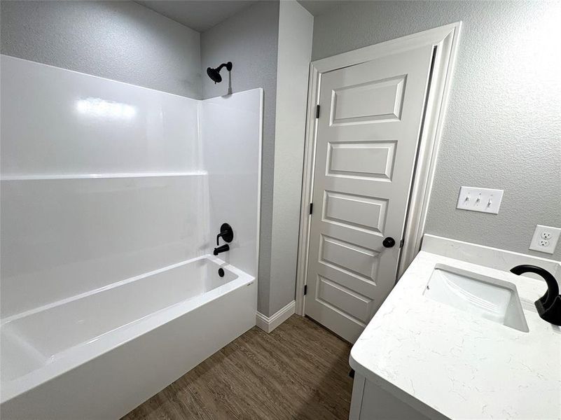 Furnished interior view inside a new home in , Abilene (Image 4).