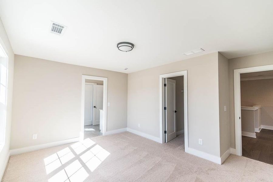 Spacious, unfurnished interior of a new home in , Decatur (Image 16).