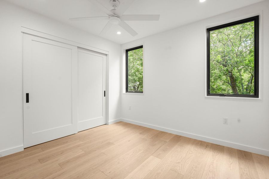 Spacious, unfurnished interior of a new home in , Austin (Image 20).
