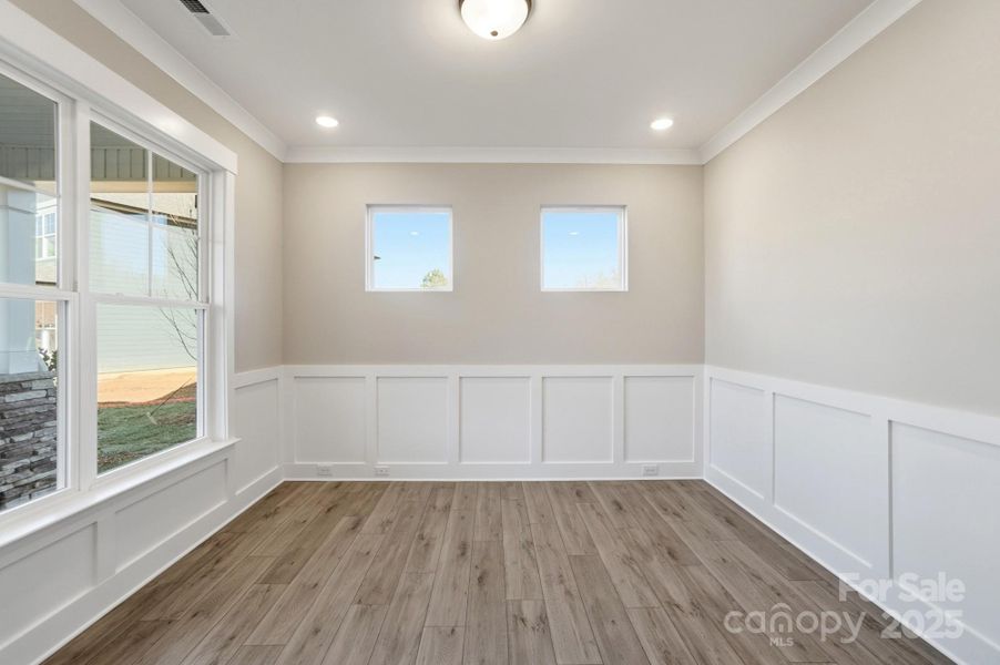 Spacious, unfurnished interior of a new home in Robinson Oaks, Gastonia (Image 19).