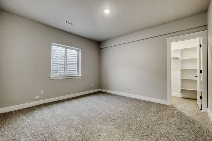 8423 David - Bedroom