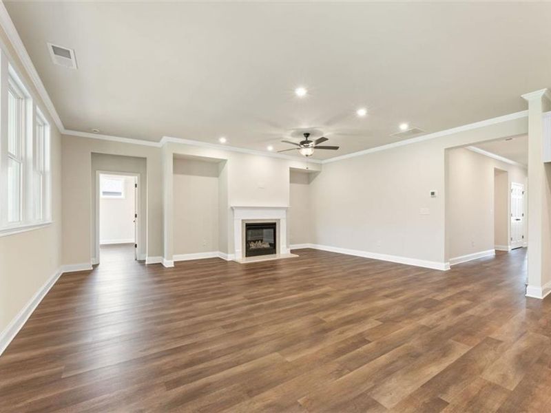 Spacious, unfurnished interior of a new home in Wehunt Meadows, Hoschton (Image 17).