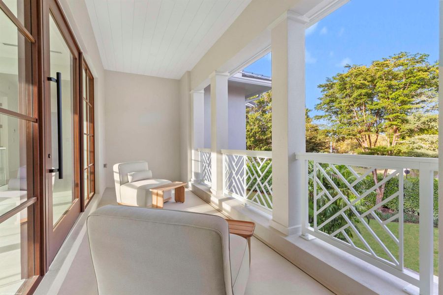 Exterior details and patio area of a home in , Wellington (Image 28).