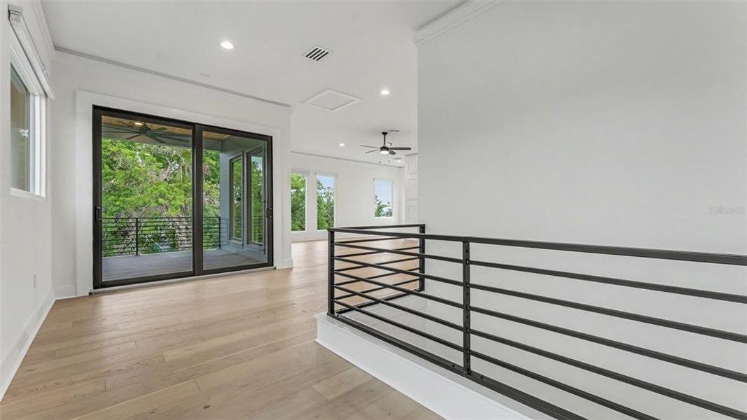 Spacious, unfurnished interior of a new home in , Lakeland (Image 37).