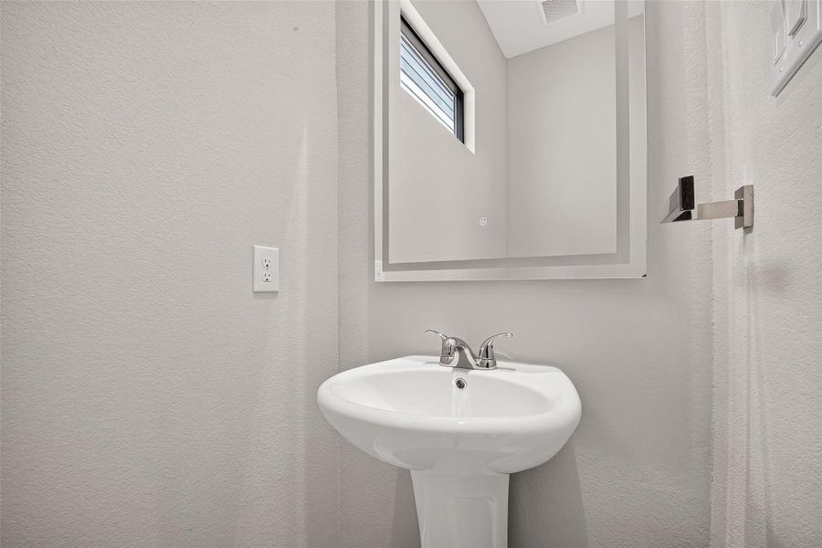 Close-up of interior finishes inside a home in , Houston (Image 19). Close-up of interior finishes inside a home in , Houston (Image 19).
