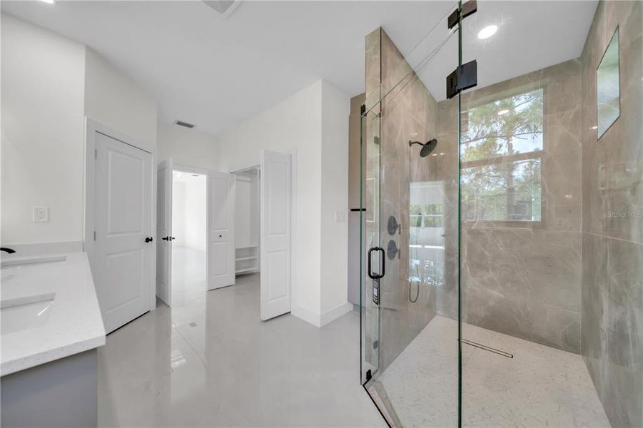 Furnished interior view inside a new home in , Lehigh Acres (Image 9).