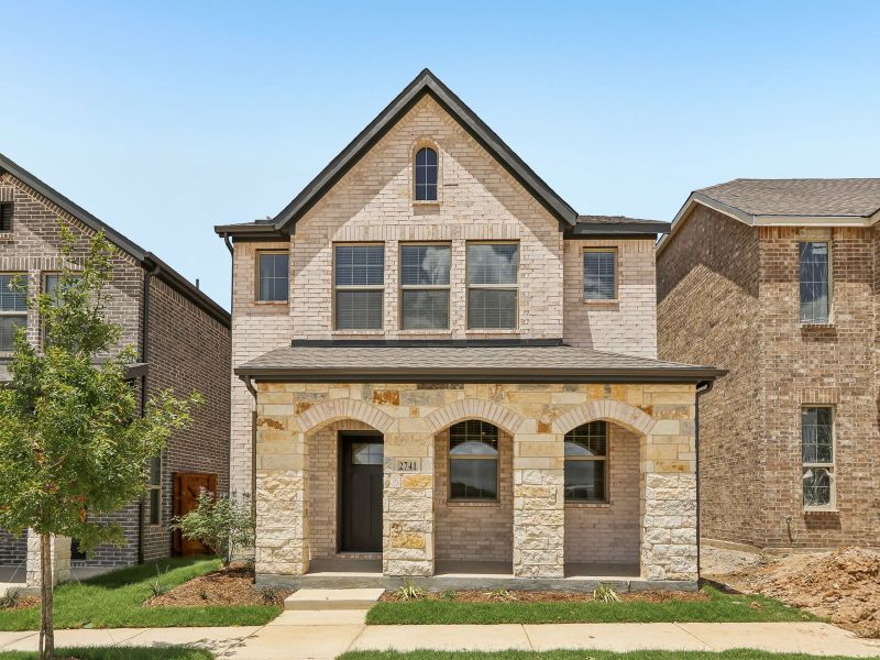 Front exterior of a new home in Oak Ridge Park, Corinth, TX, highlighting curb appeal (Image 1). Front exterior of a new home in Oak Ridge Park, Corinth, TX, highlighting curb appeal (Image 1).