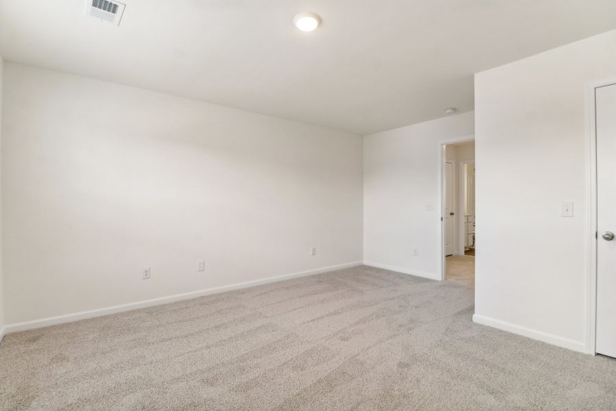 Representative unfurnished interior of a home built from the Helen by Great Southern Homes in Hazelwood, Boiling Springs (Image 28).